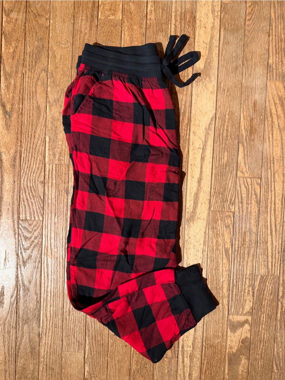 American Eagle Outfitters Red and Black Buffalo Plaid Joggers